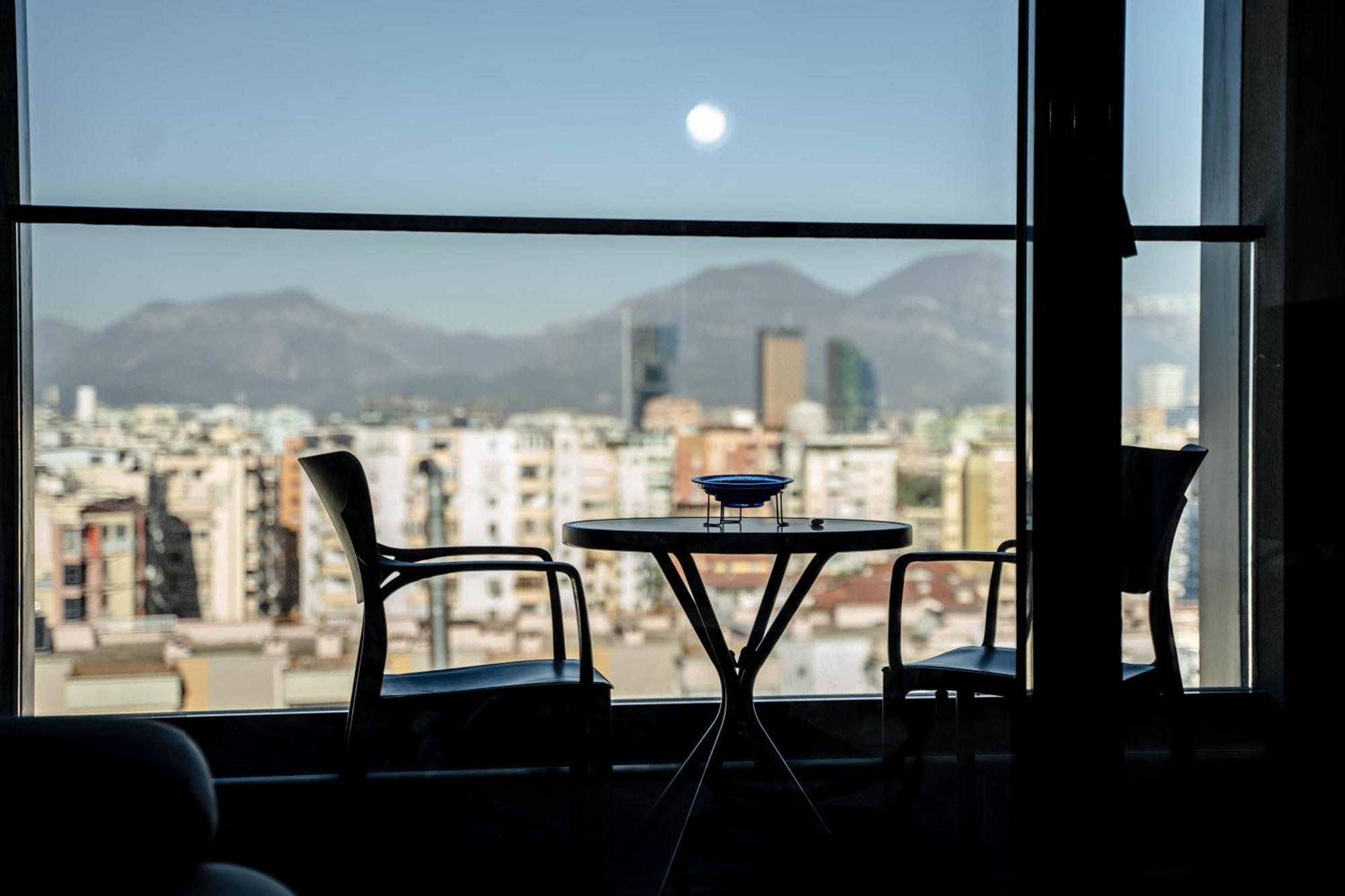 Hideaways , Breathtaking View Apartamento Tirana