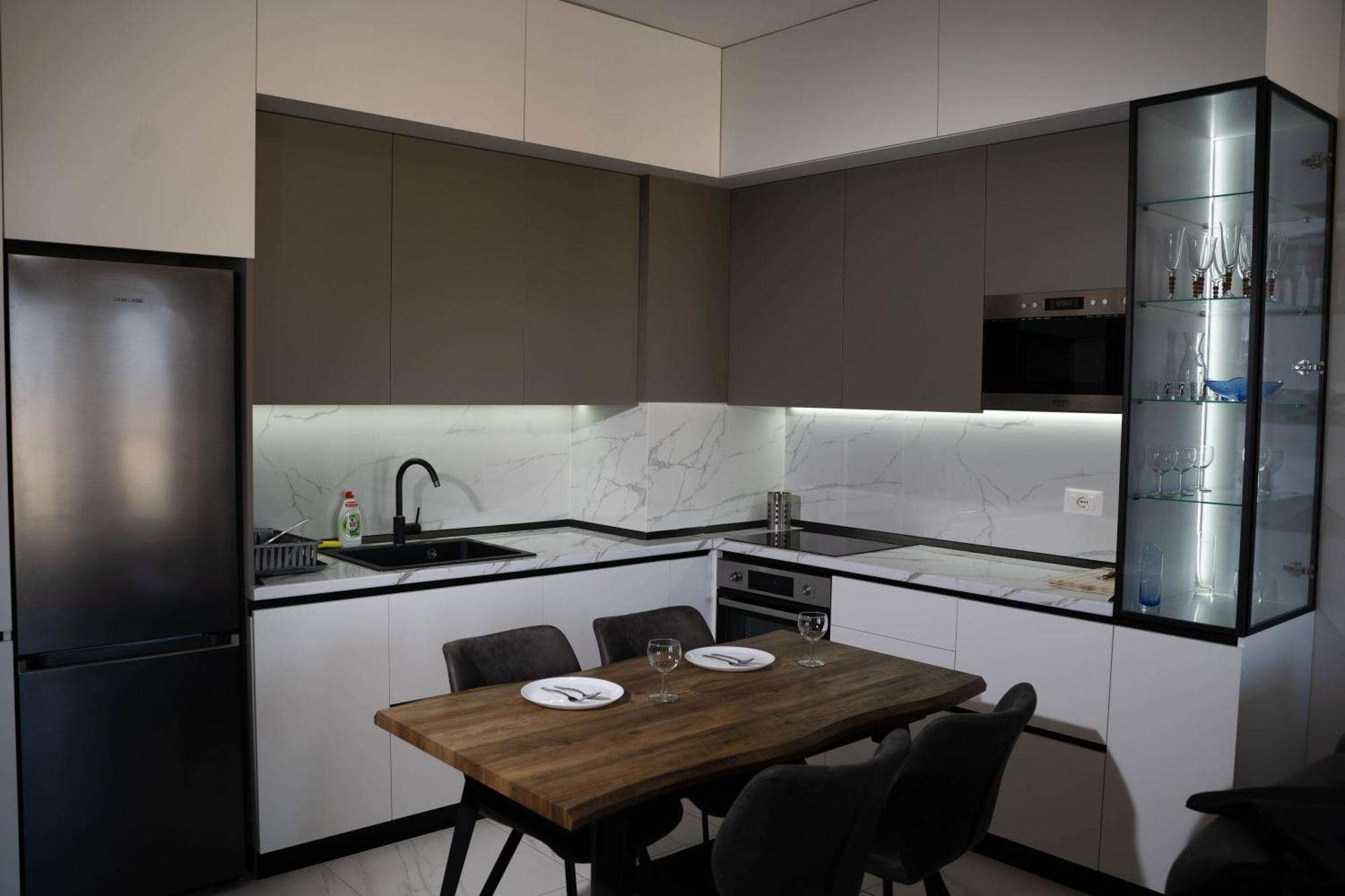 Hideaways , Breathtaking View Apartment *